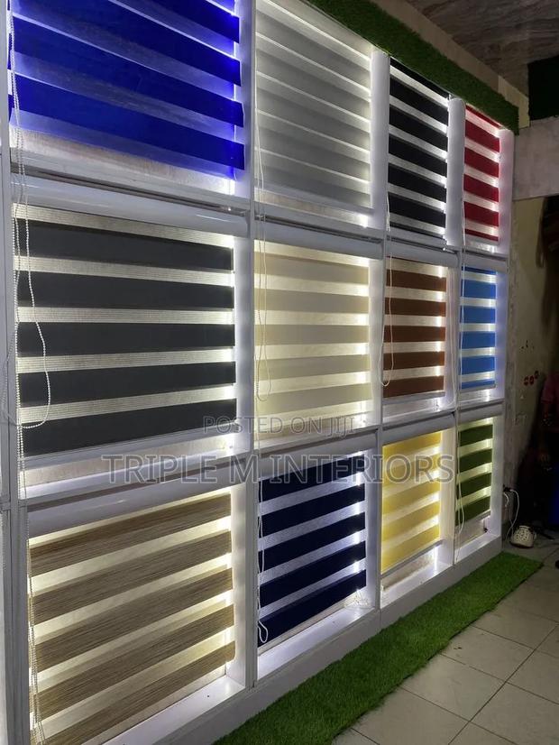 Smooth Cordless Horizontal Blinds for Easy Adjustment
