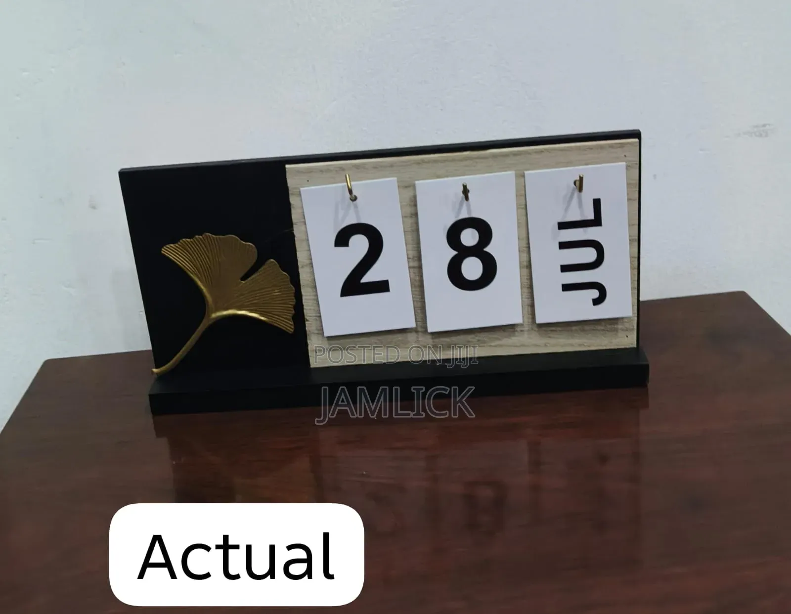 Office Desk Date Display Stand - Pm