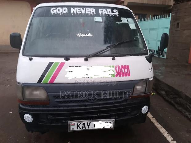 Toyota HiAce 2008 White