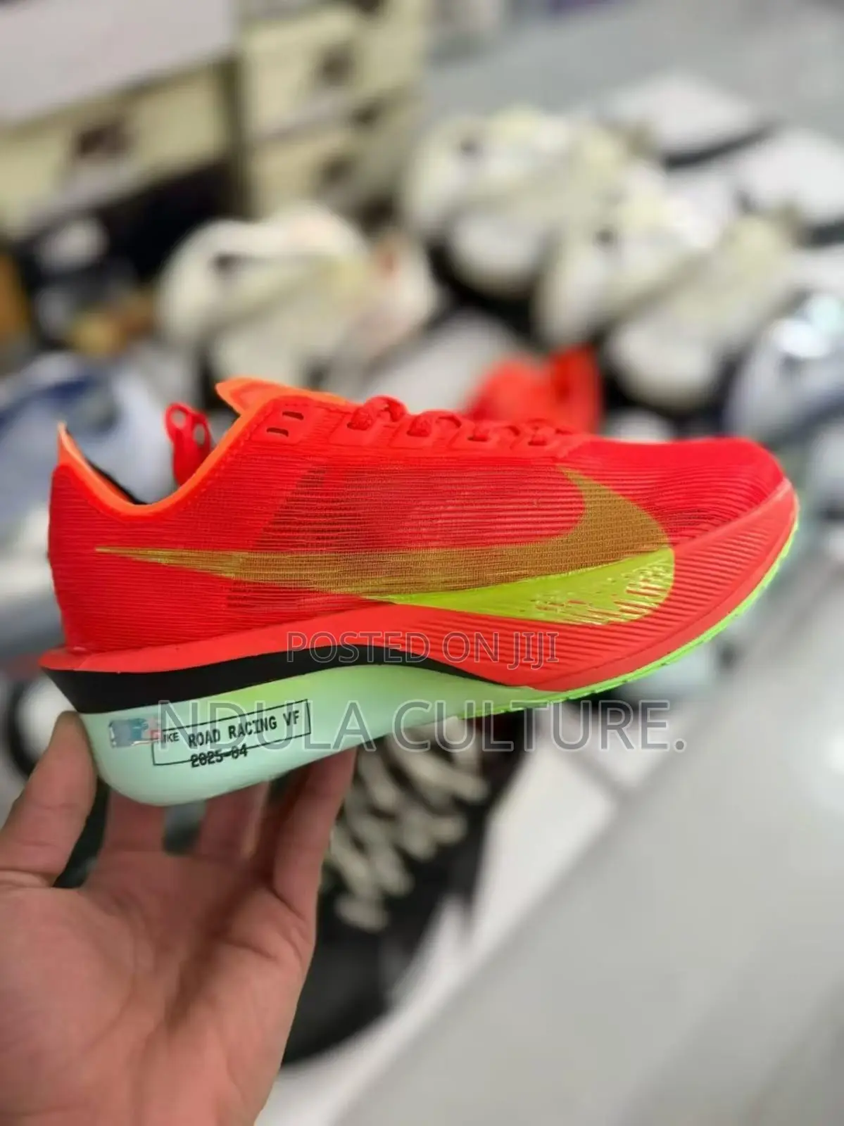 Nike Zoom Vaporfly 4 Trainers/Gym Sneakers