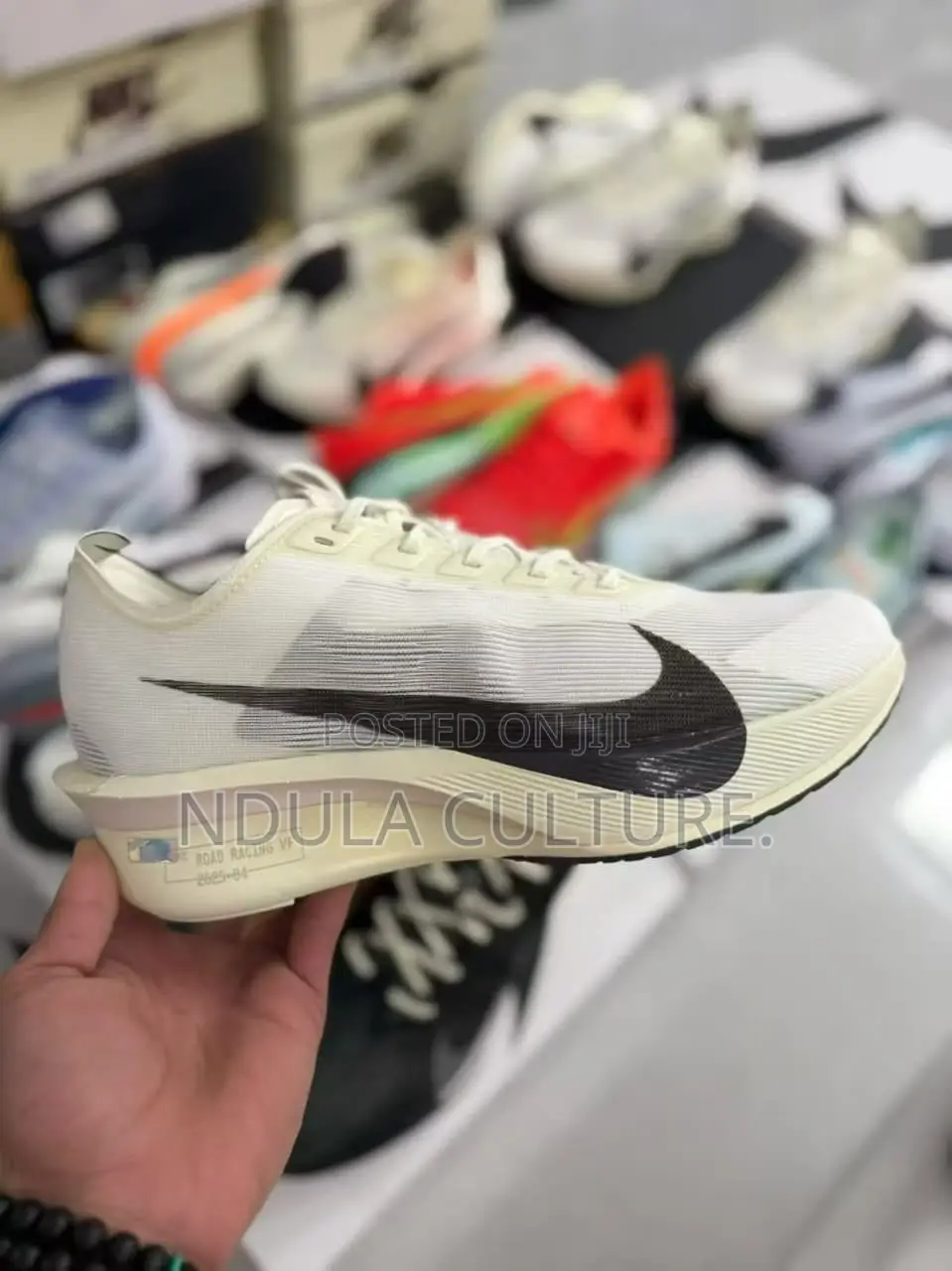 Nike Zoom Vaporfly 4 Trainers/Gym Sneakers