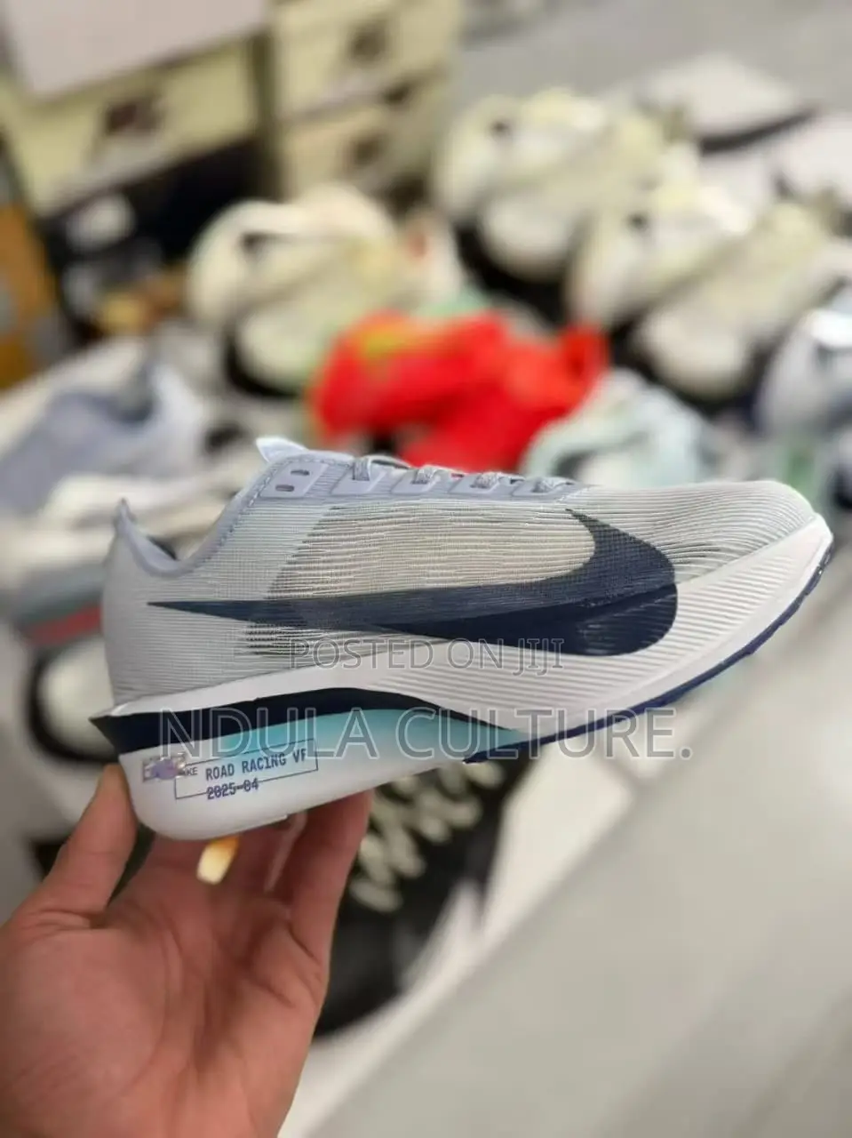 Nike Zoom Vaporfly 4 Trainers/Gym Sneakers