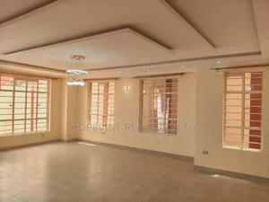 5bdrm Mansion in Membley for rent