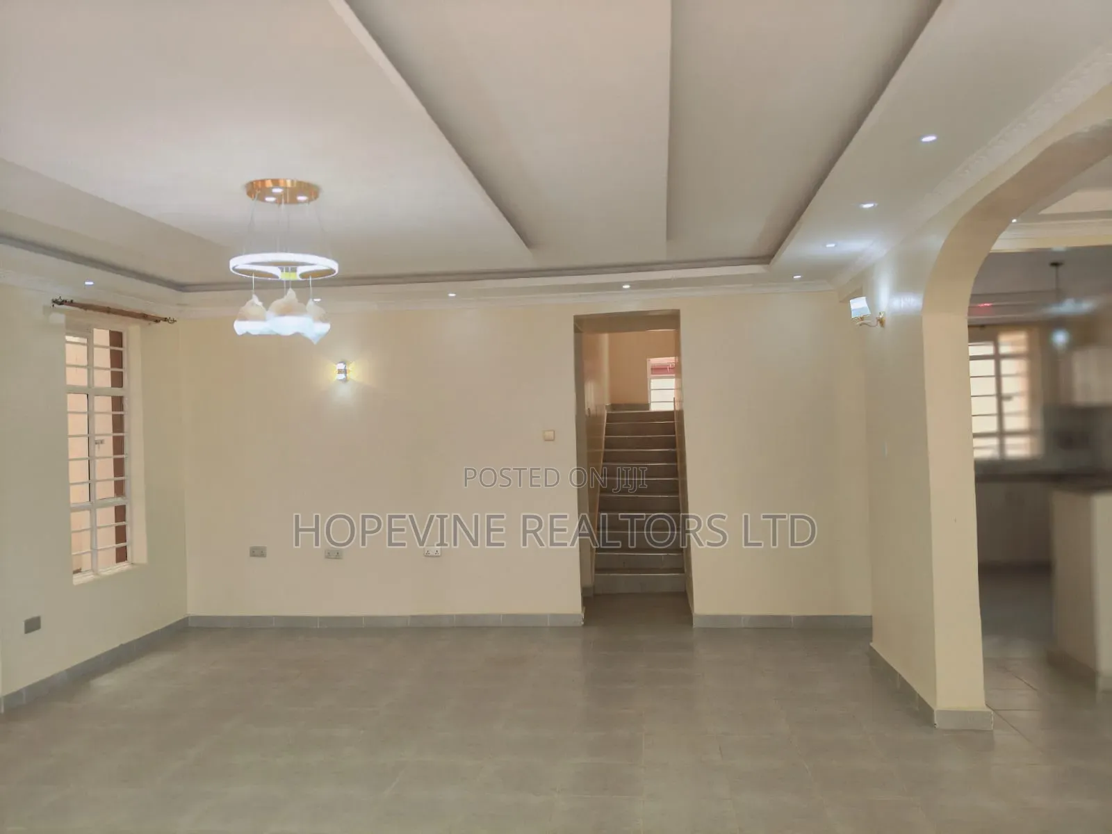 5bdrm Mansion in Membley for rent