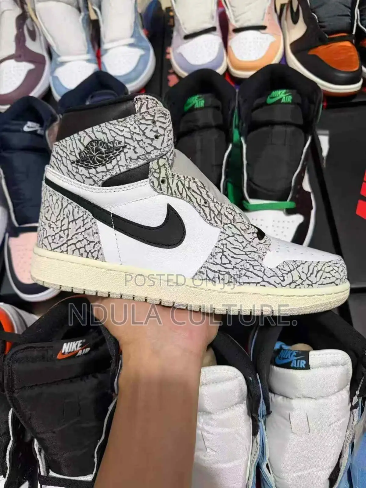 Retro Jordan 1 Shoe Limited ( Colourways)