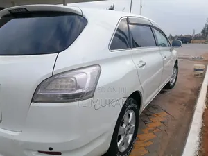 Toyota Mark X Zio 2009 White