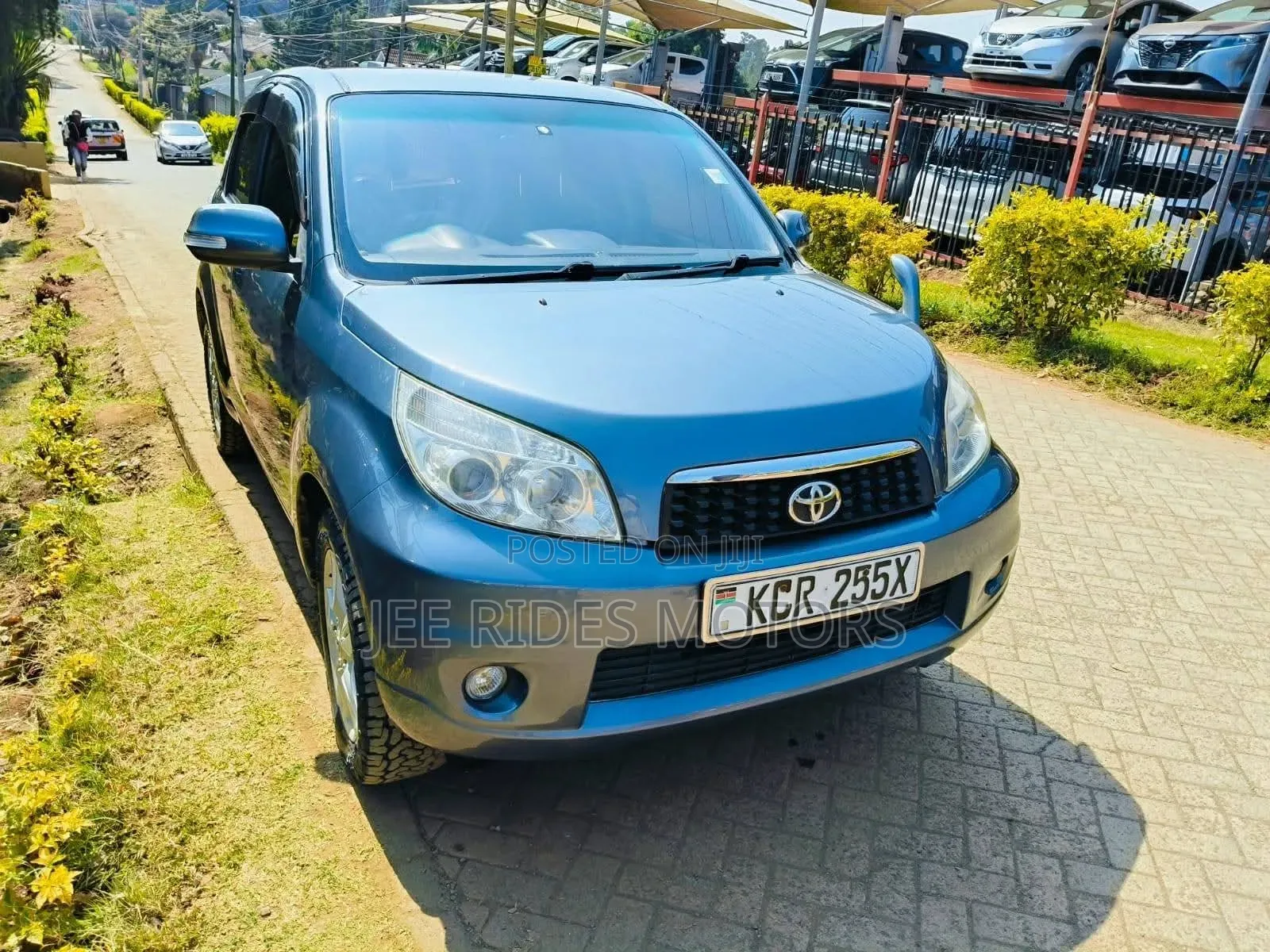 Toyota Rush 2011 Blue