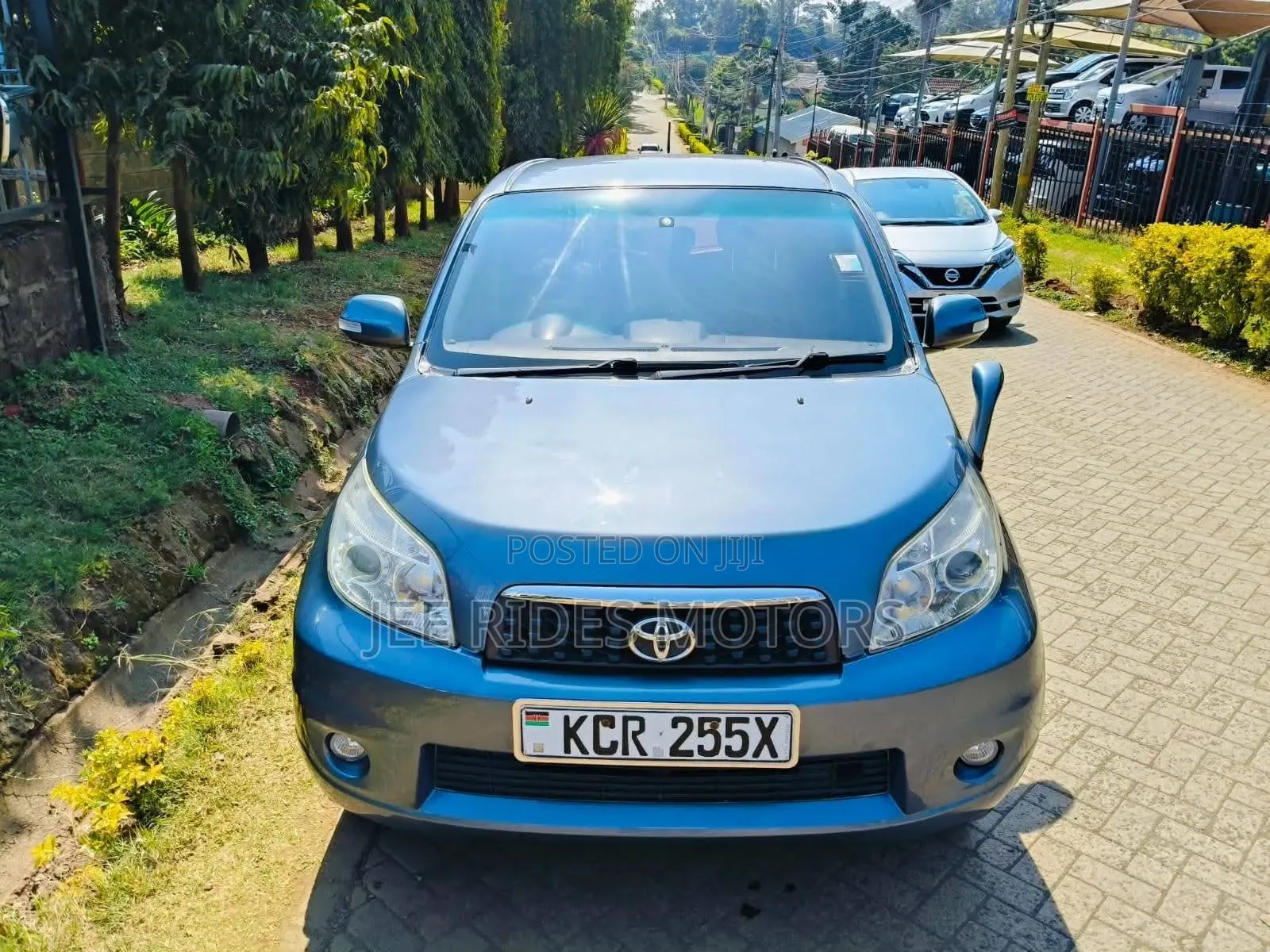 Toyota Rush 2011 Blue