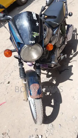 TVS HLX Plus ES 2025 Gold