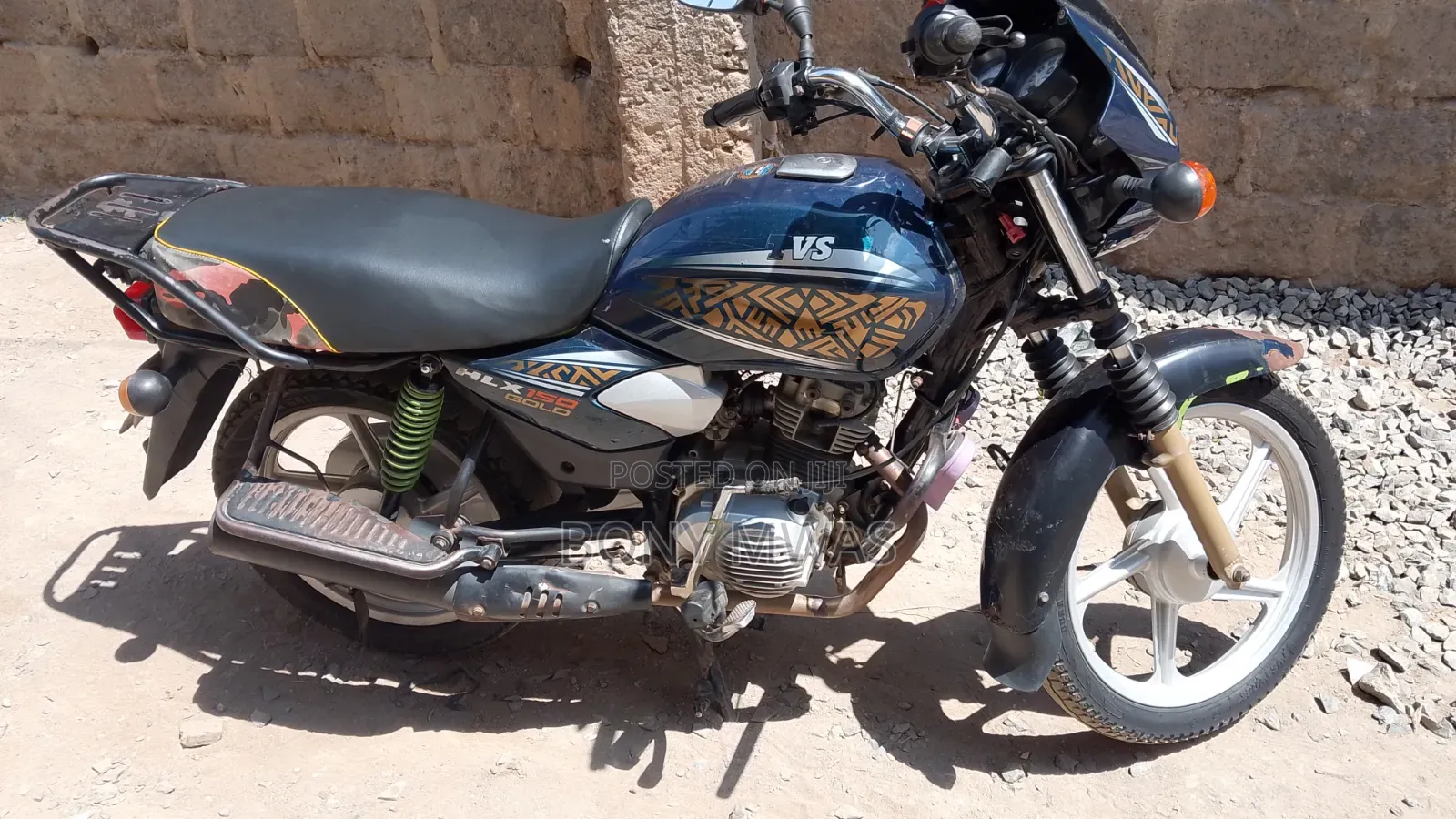 TVS HLX Plus ES 2025 Gold