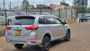 Toyota Corolla Fielder 2017 Silver