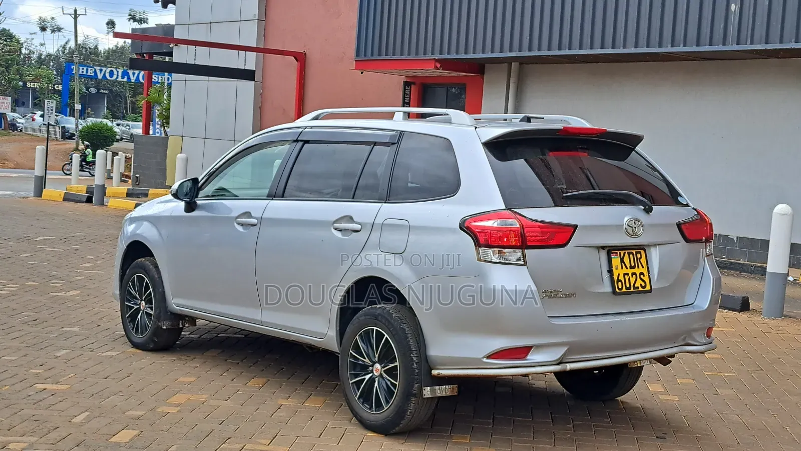 Toyota Corolla Fielder 2017 Silver