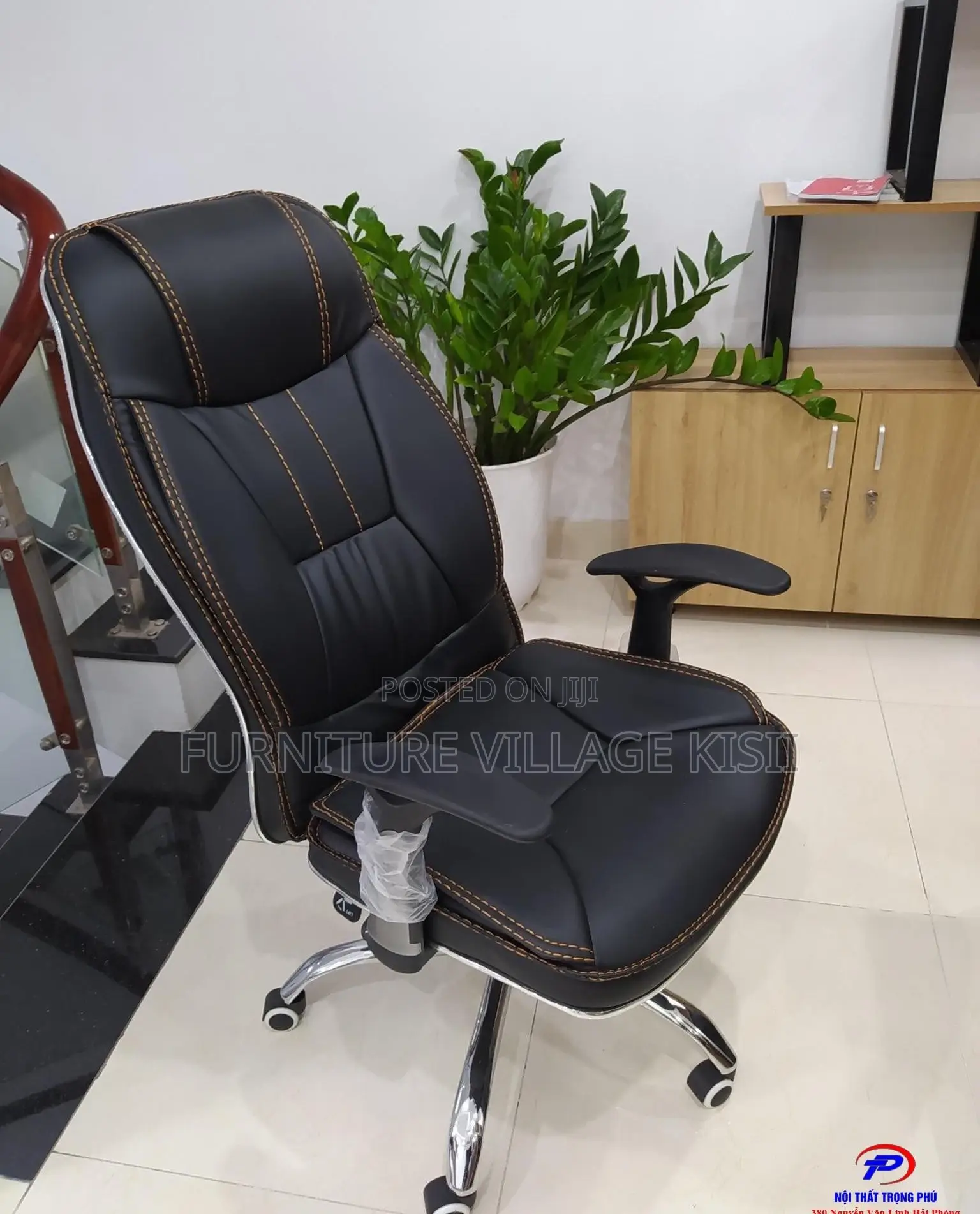 Office Chair; Executive Ergonomic Leather Office Seat