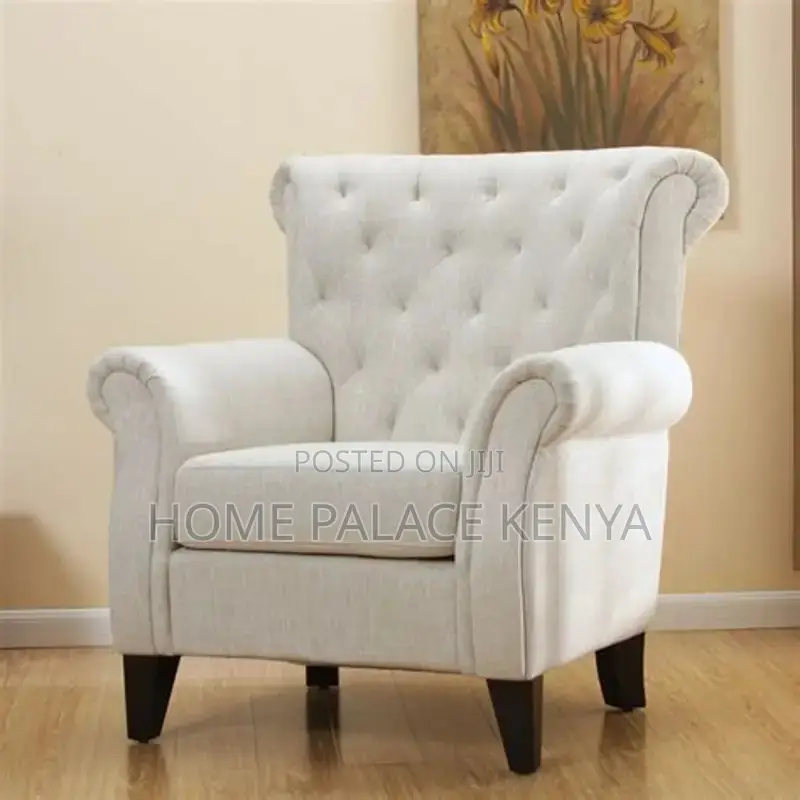 Arm Chair; Premium Upholstered Accent Chair for Modern Interiors
