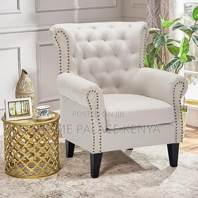 Arm Chair; Premium Upholstered Accent Chair for Modern Interiors
