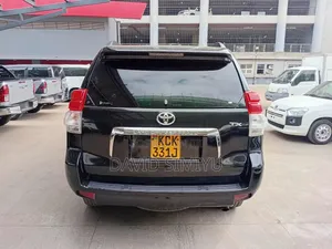Toyota Land Cruiser Prado 2010 Black