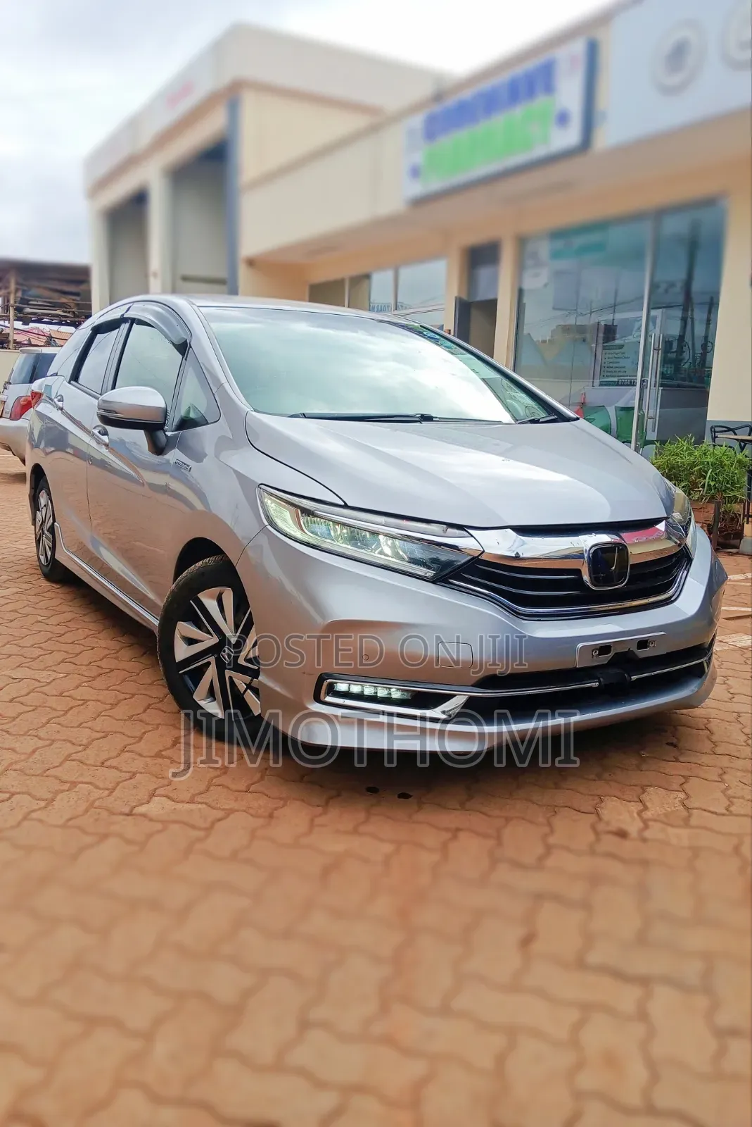 Honda Fit Shuttle 2019 Silver