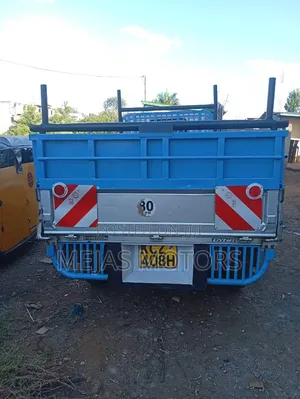 Toyota Dyna 2013 White
