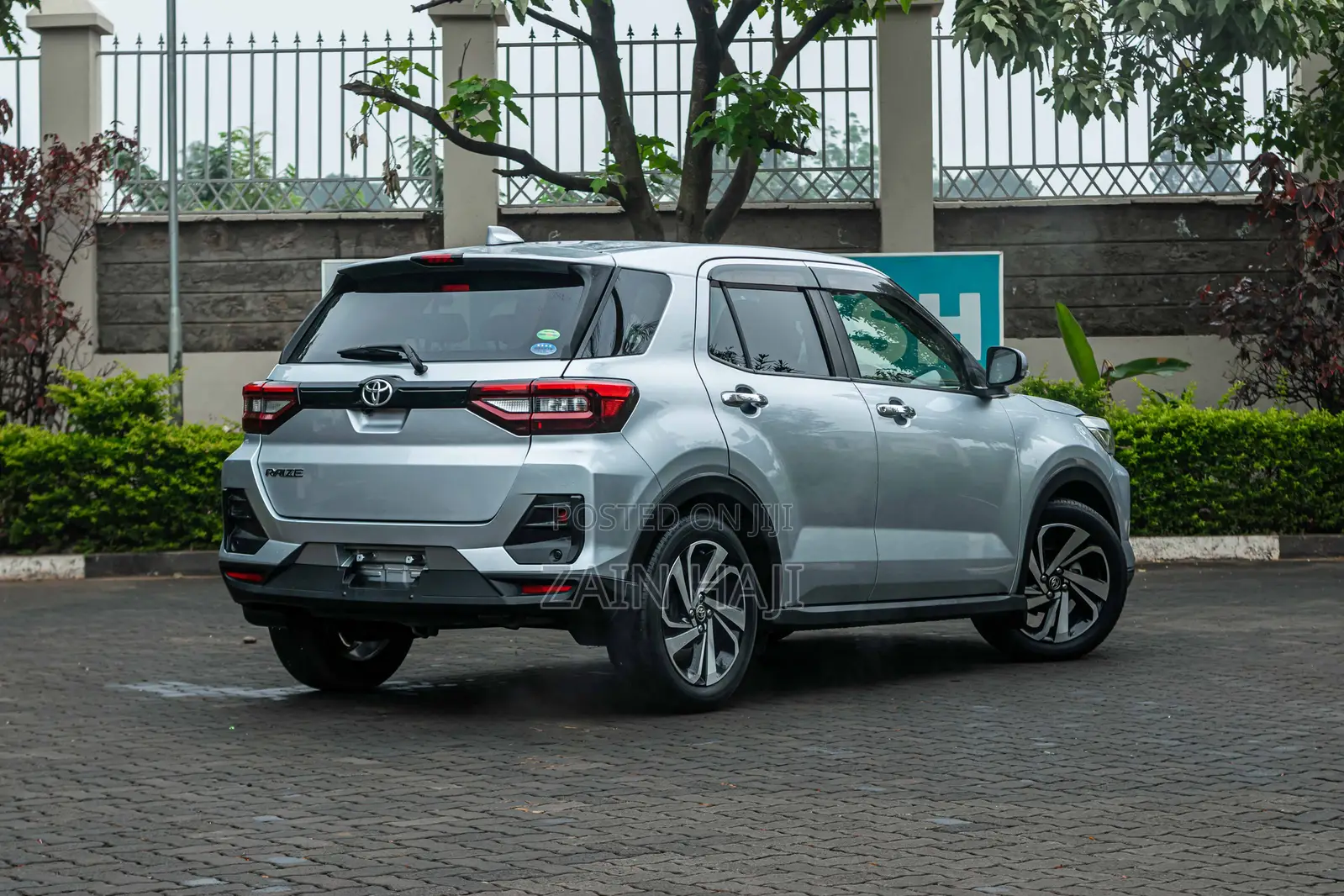 Toyota Raize 2019 Silver