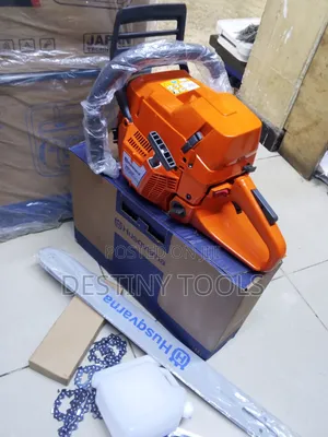 365xp Chainsaw/Powersaw