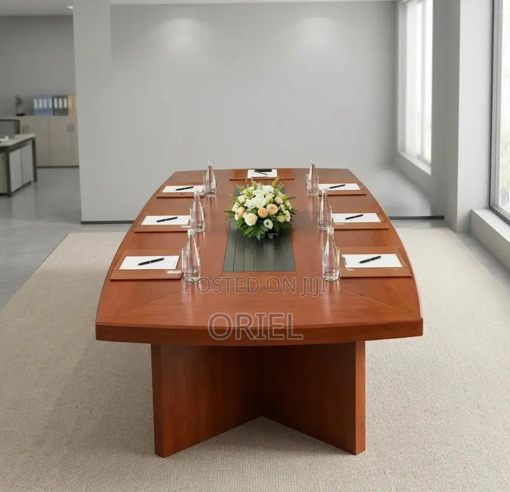 Office Boardroom Table : 8-Seater Conference TAble