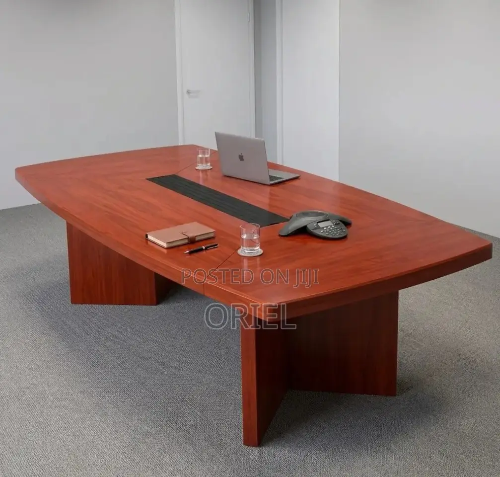 Office Boardroom Table : 8-Seater Conference TAble