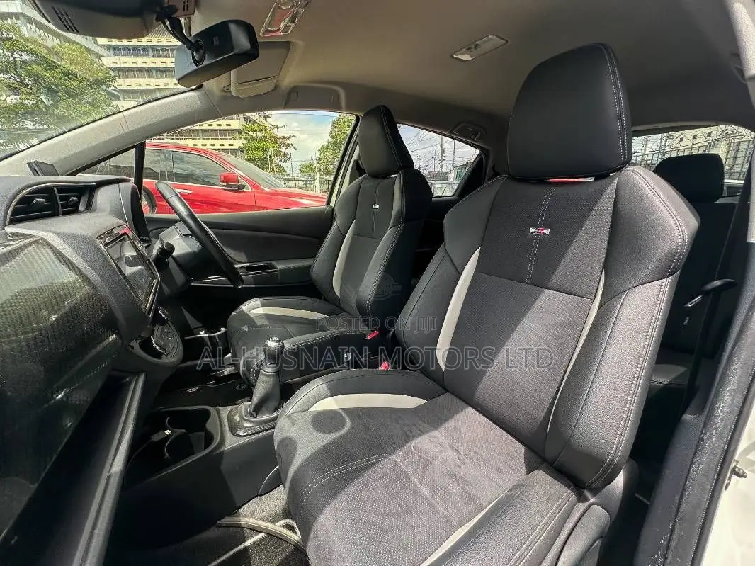 Toyota Vitz 1.5 FWD 5dr 2019 Pearl