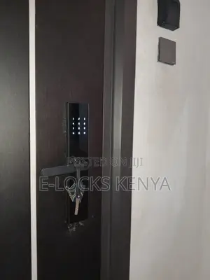 Smary Fingerprint Password Card Smart Door Lock Tuya Wifi