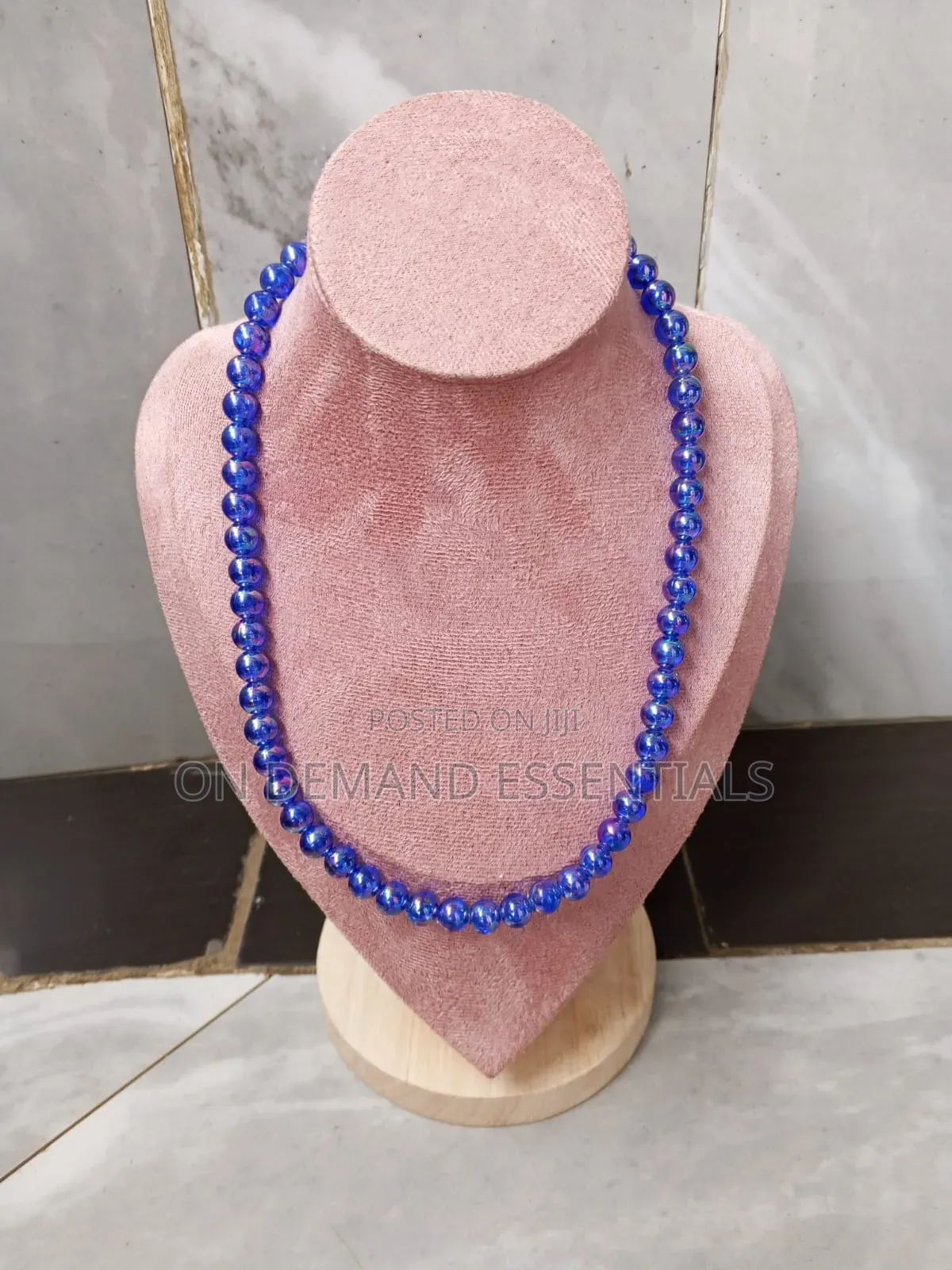 Chain Displays Very Strong