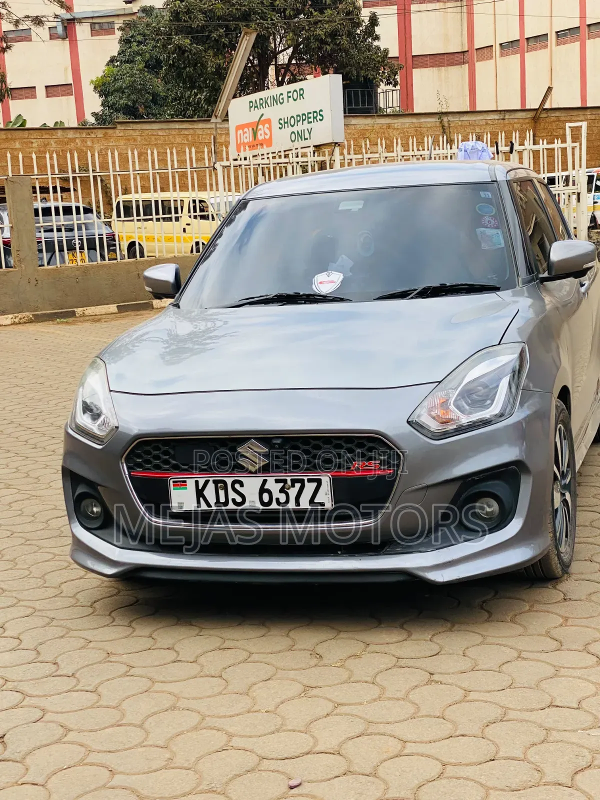 Suzuki Swift 2018 Silver