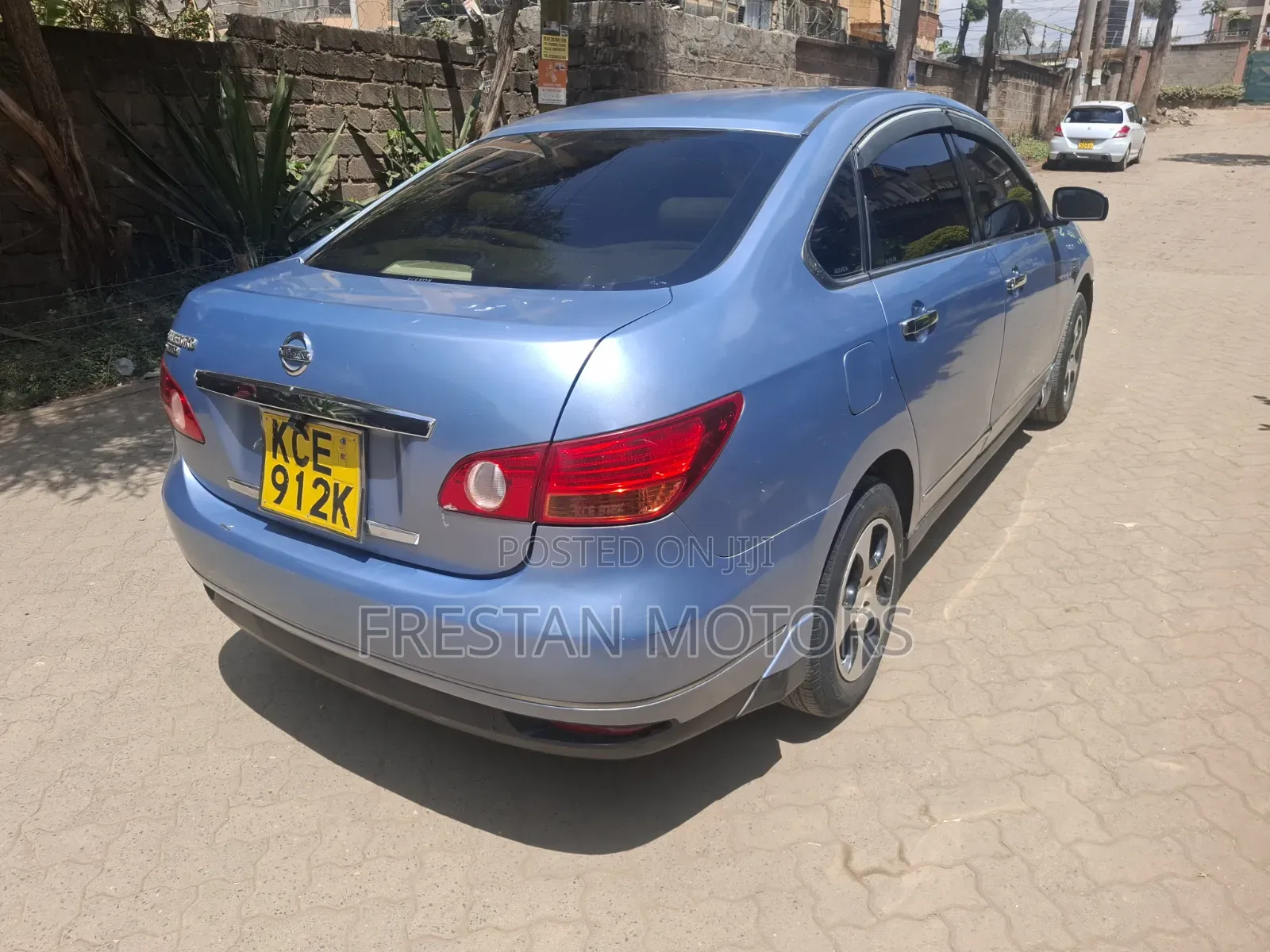 Nissan Bluebird 2008 Blue