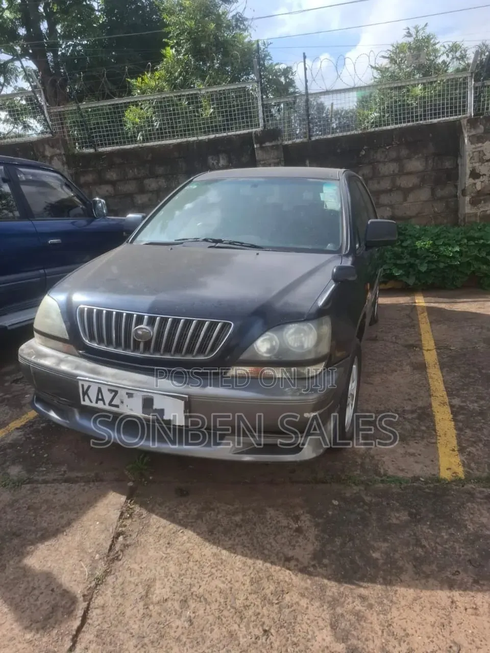 Toyota Harrier 3.0 V6 2001 Black
