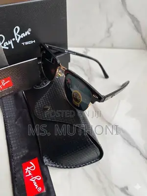 Classic Ray-Ban Clubmaster RB3016