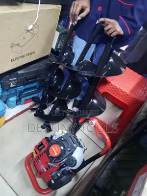 4stroke Earth Auger Machine