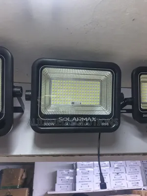 Solar Floodlight 300w <>solarmax 300w Floodlight