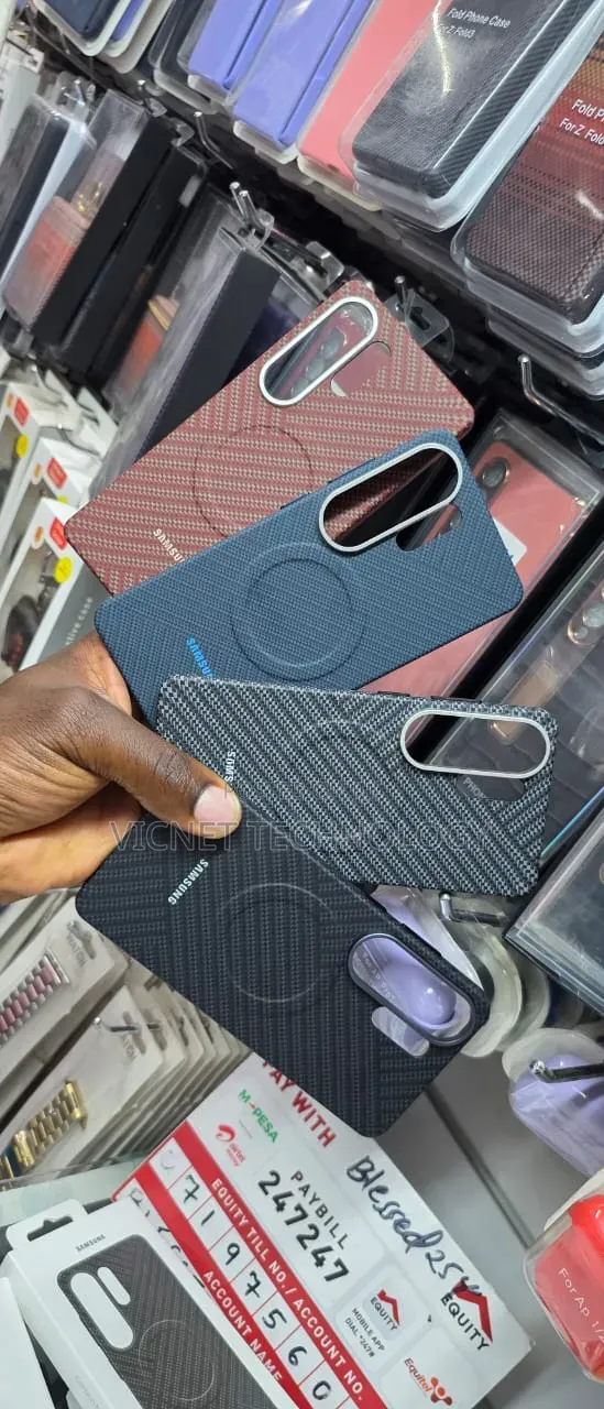 Samsung S25 and S26 Ultra Carbon Casing