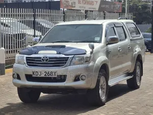 Toyota Hilux 2015 Silver