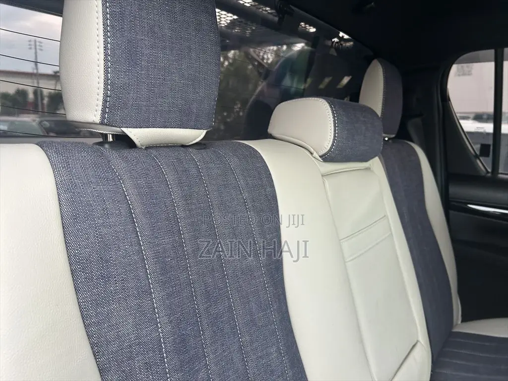 Toyota Hilux 2.4 Diesel 2020 Blue