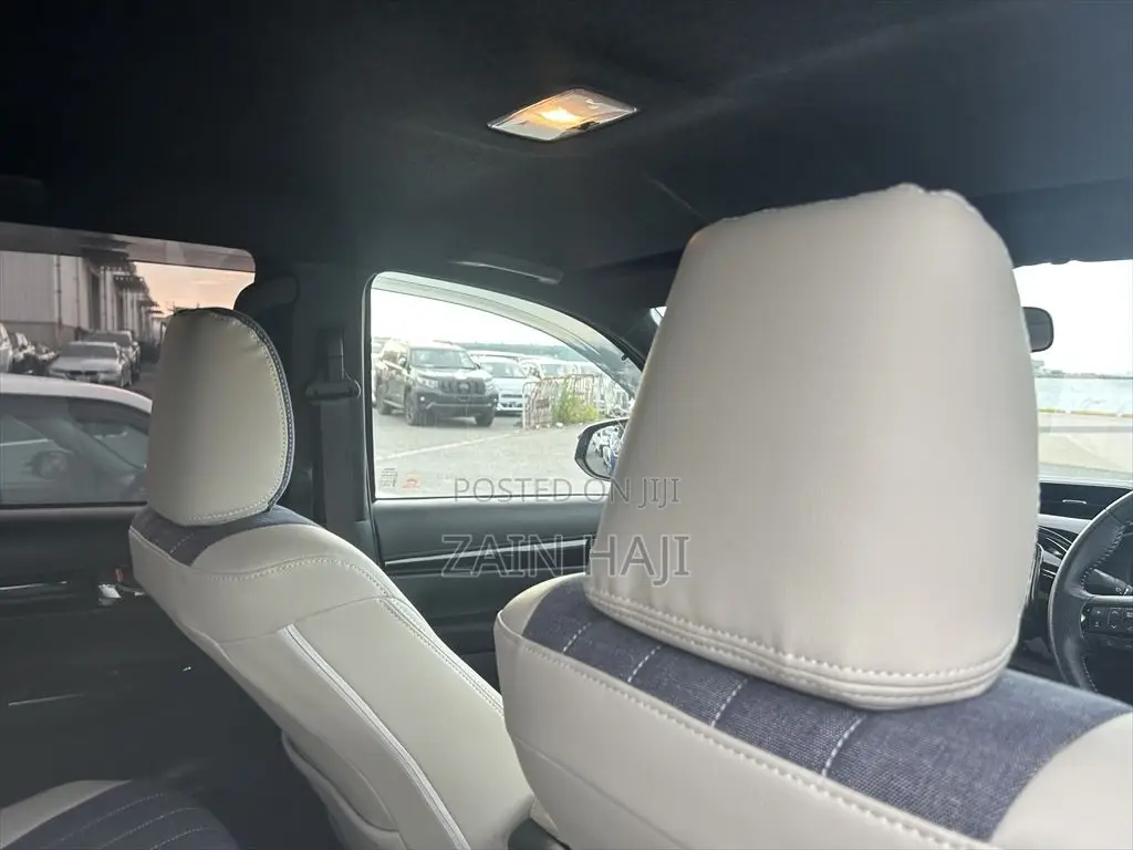 Toyota Hilux 2.4 Diesel 2020 Blue