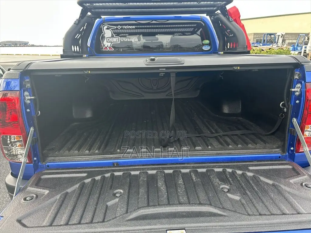 Toyota Hilux 2.4 Diesel 2020 Blue