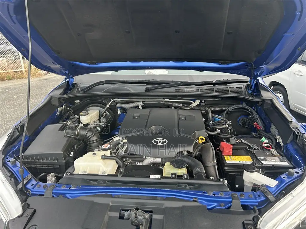 Toyota Hilux 2.4 Diesel 2020 Blue