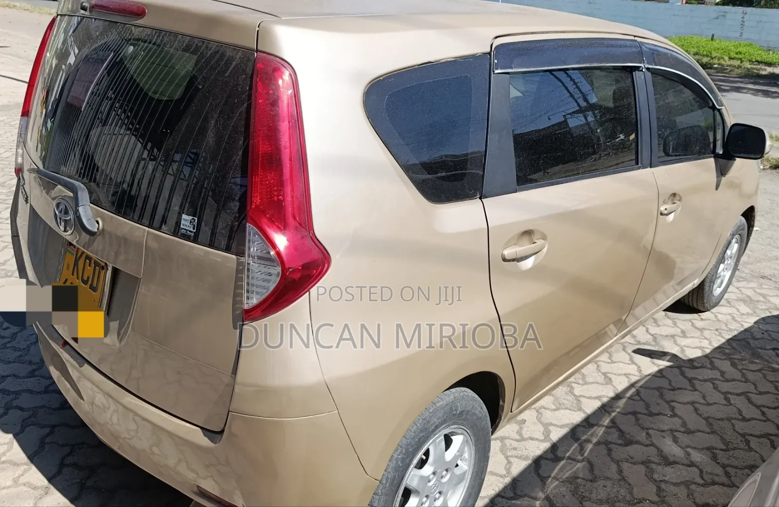 Toyota Passo Sette 2008 Gold