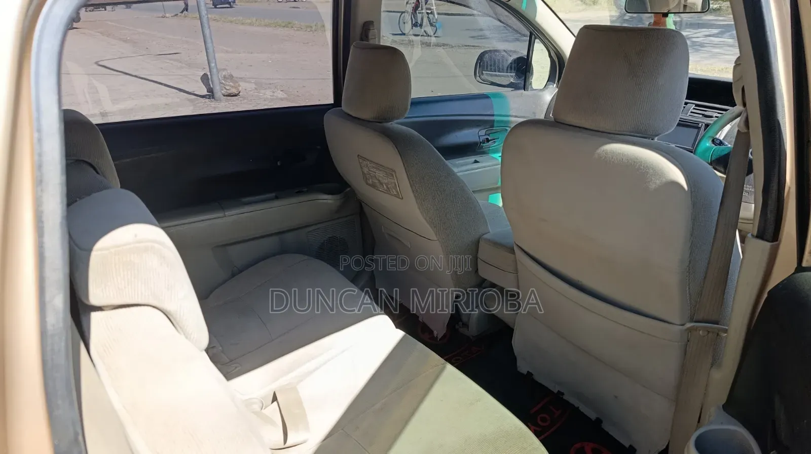 Toyota Passo Sette 2008 Gold