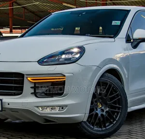 Porsche Cayenne 2016 Pearl