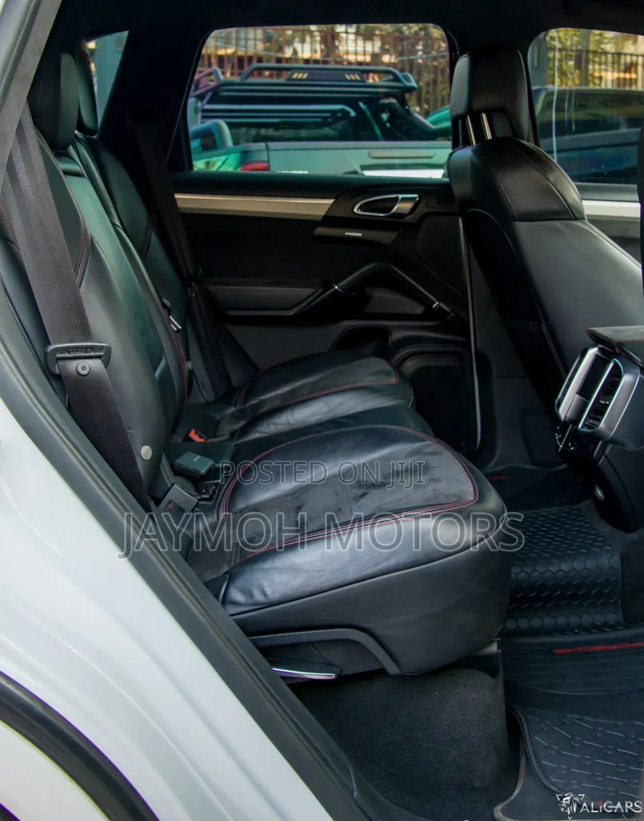 Porsche Cayenne 2016 Pearl