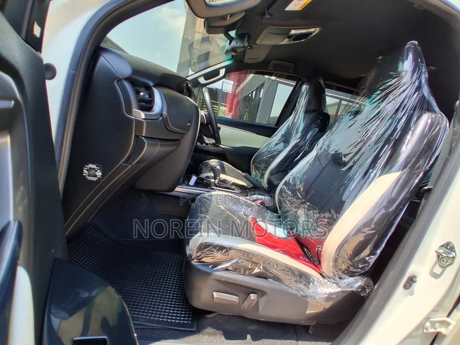 Toyota Fortuner 2022 Off white