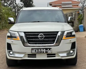 Nissan Patrol 2013 Pearl