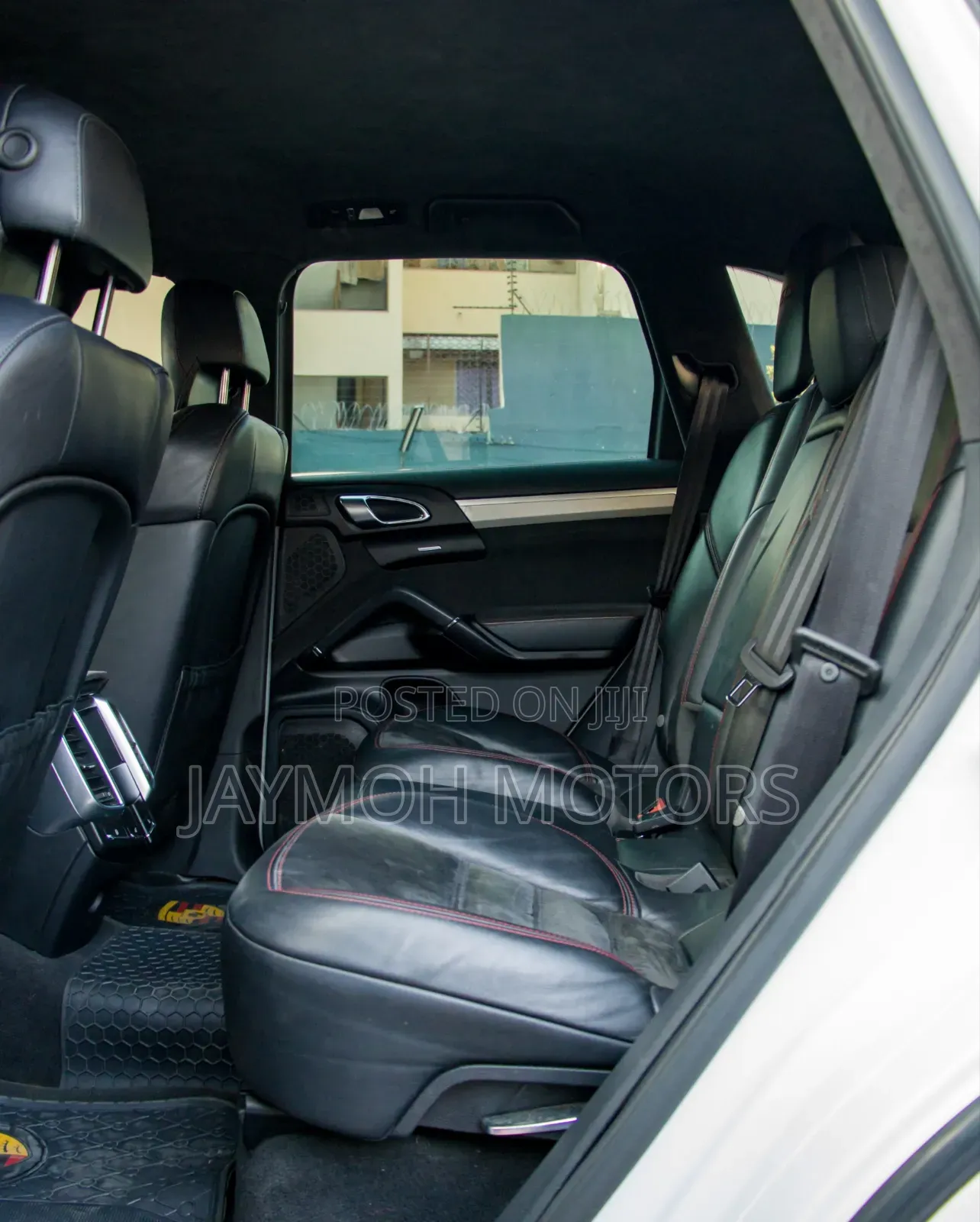 Porsche Cayenne 2016 Pearl