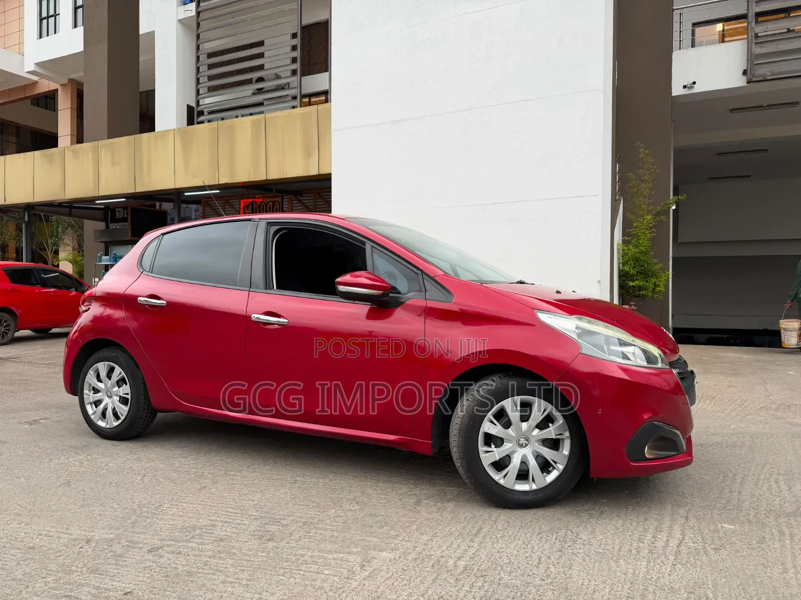 Peugeot 208 2018 Red