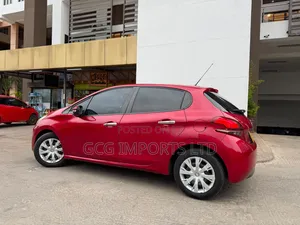 Peugeot 208 2018 Red